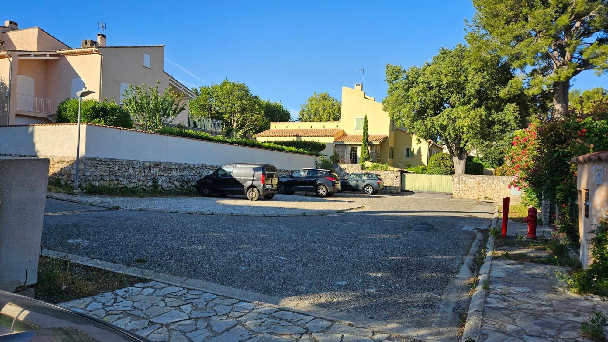 La Maison Bleue Saint-Mitre-les-Remparts المظهر الخارجي الصورة